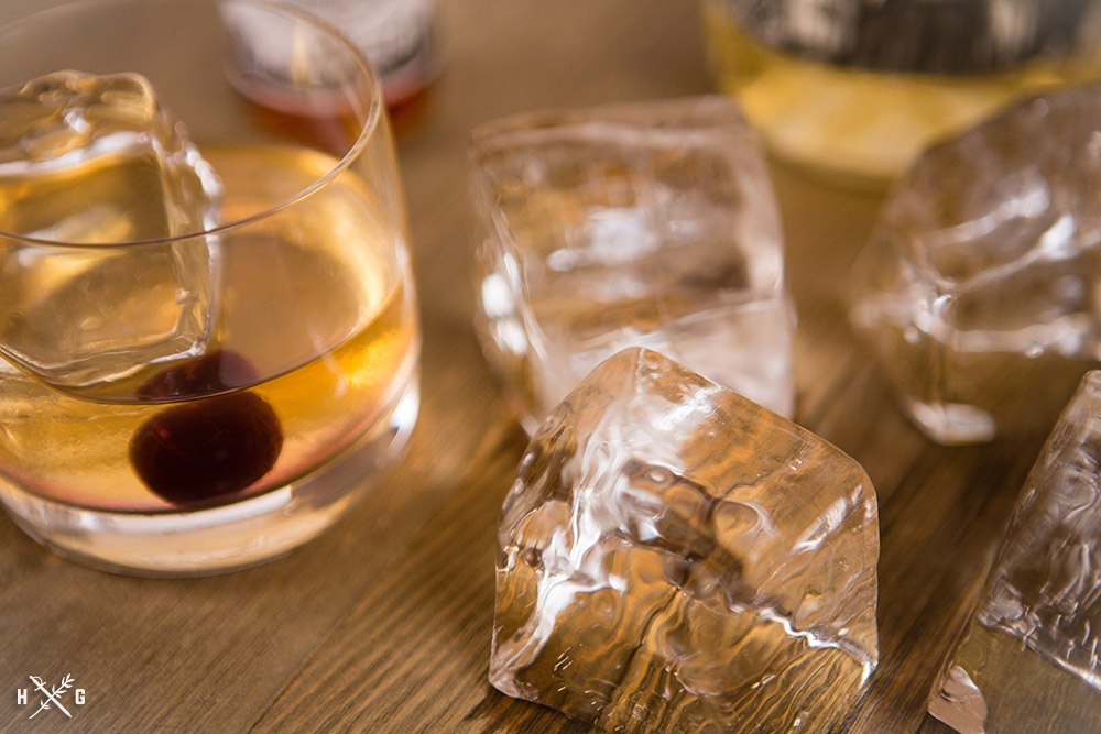 glacio Clear Ice Maker - Whiskey Ice Cubes Mold - Crystal Clear,  Dilution-Free, Directional Freezing Ice Cube Mold - Easy Ice Removal for  Refined